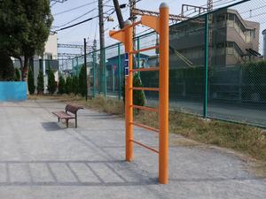 住吉町公園のウォールラダー - 中村製作所 (2026.10.23)